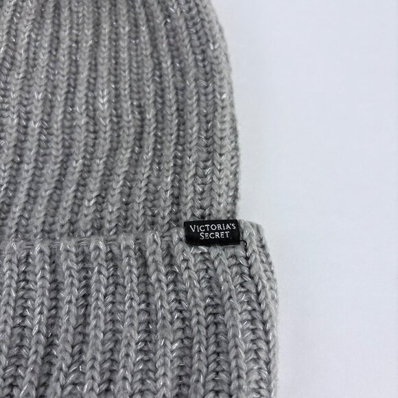 Victorias Secret Gray Knit Beanie With Pom & Rhinestone Snowflake Accents - Picture 4 of 7